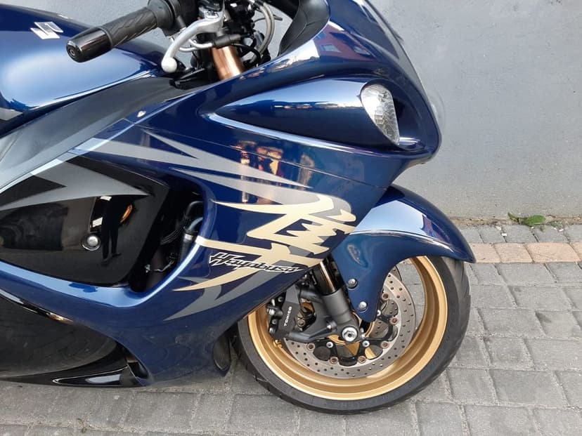 Suzuki Hayabusa 1300 super stan