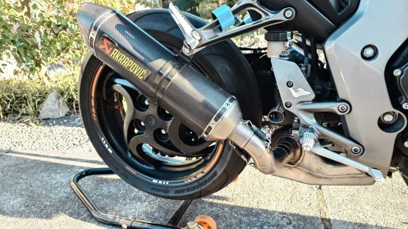 Honda cb1000r Abs 2010r Bogate wyposażenie Akrapowich