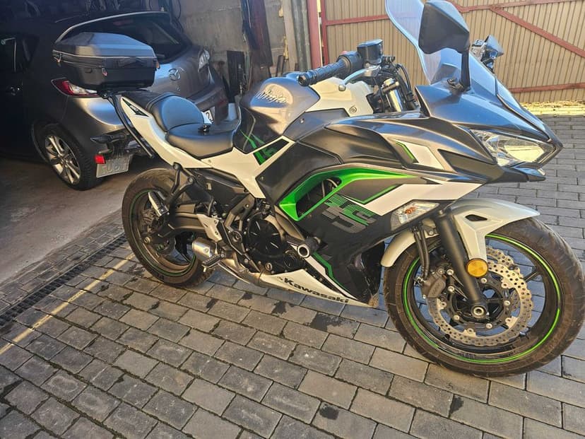 kawasaki ninja 650