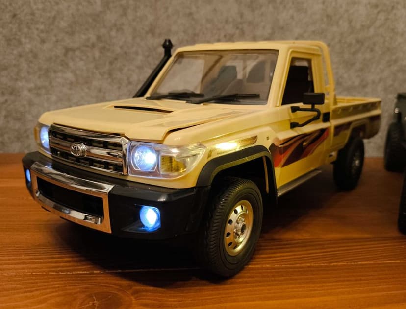 RC model Toyota Land Cruiser LC79 RWD | RTR 1:14