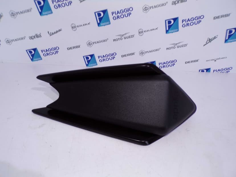 Tylna osłona Siedzenia Lotka Aprilia RS 660 RS 1000 Oryginał OEM.