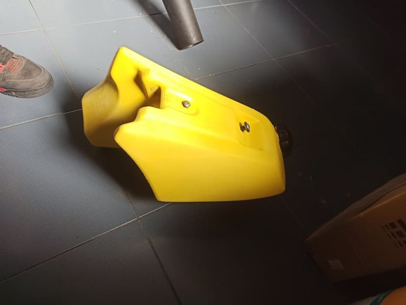Bak paliwa Suzuki RM 125