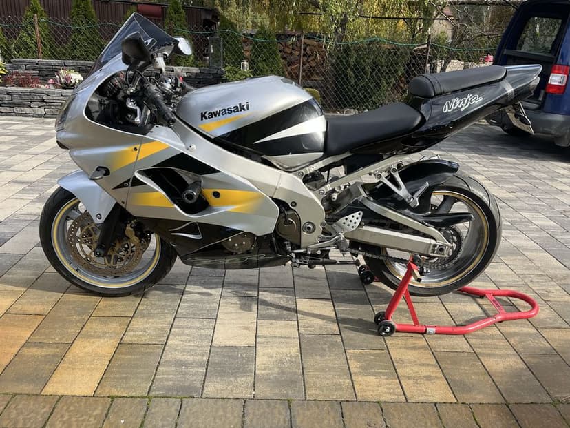 Kawasaki ninja ZX900