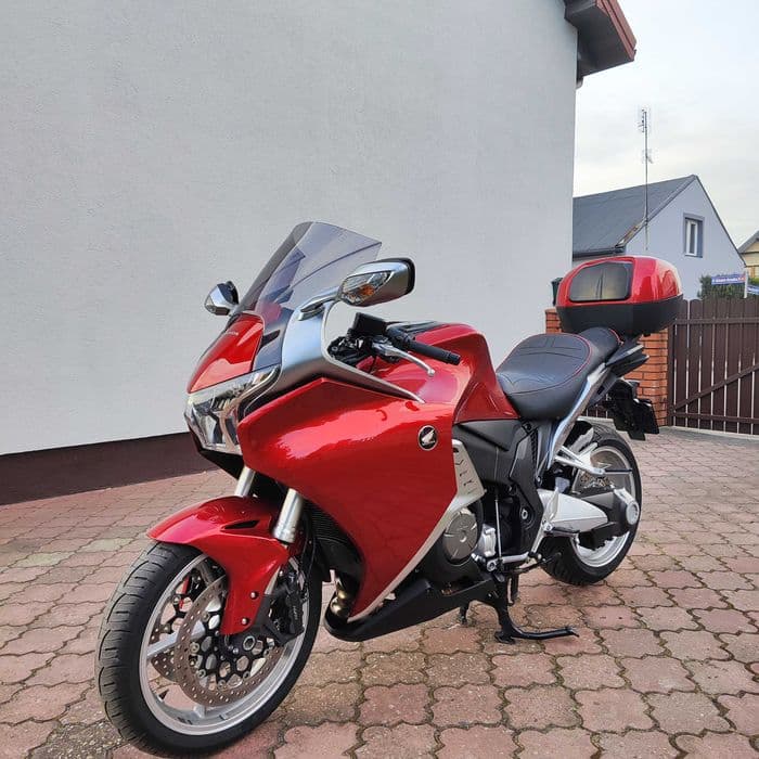 Honda VFR1200F 170KM 32 tys. przebieg bezwypadkowa zarej.