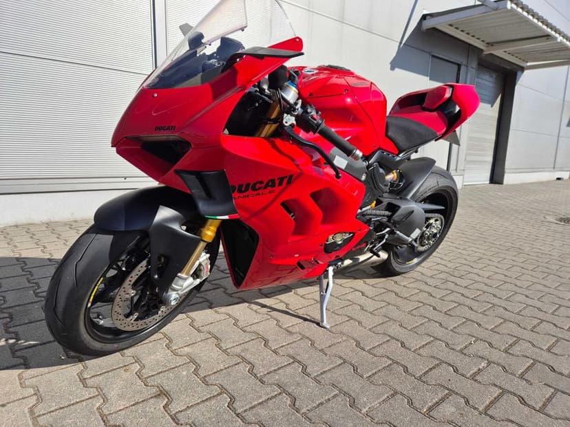 Ducati Panigale V4S