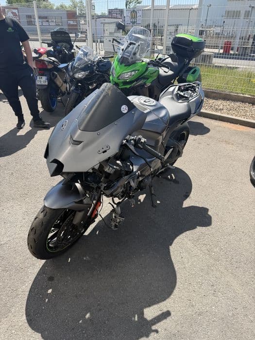 Kawasaki  ZX10 RR 12/2024 uszkodzony !