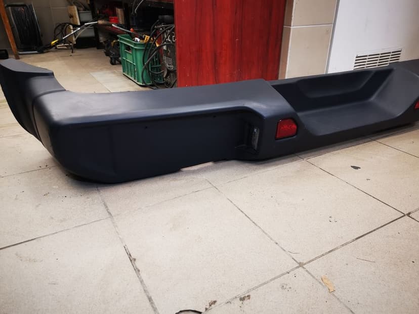 Zderzak tył Jeep Wrangler Rubikon