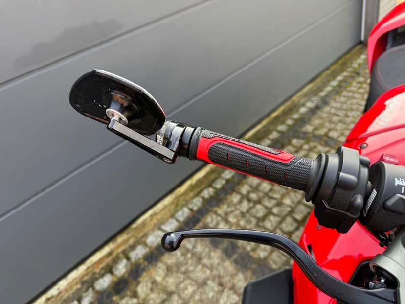 Ducati Streetfighter V4S – 208 KM, 4800 km, rocznik 2023