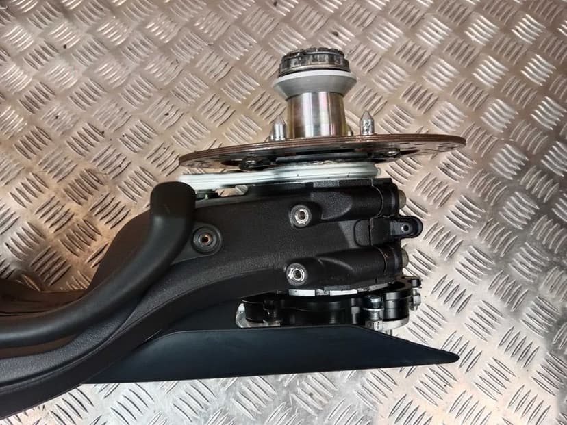 Ducati Multistrada 1200 S Wahacz Most Dyfer Tarcza Zawieszenie Tylne