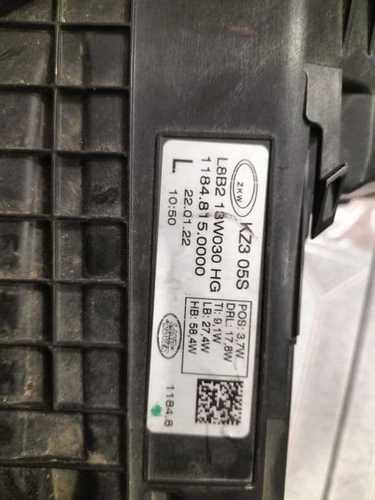 Land Rover Defender lewa lampa full LED Matrix