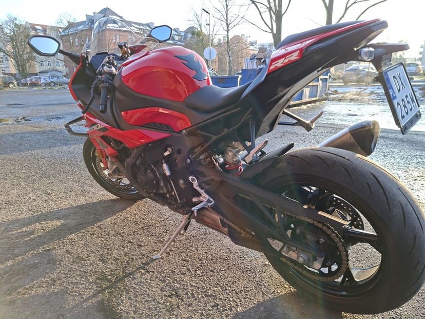 Bmw s1000rr akropovic 3tys km