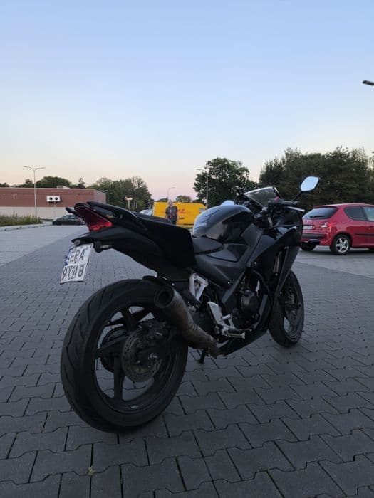 Honda cbr 300/125
