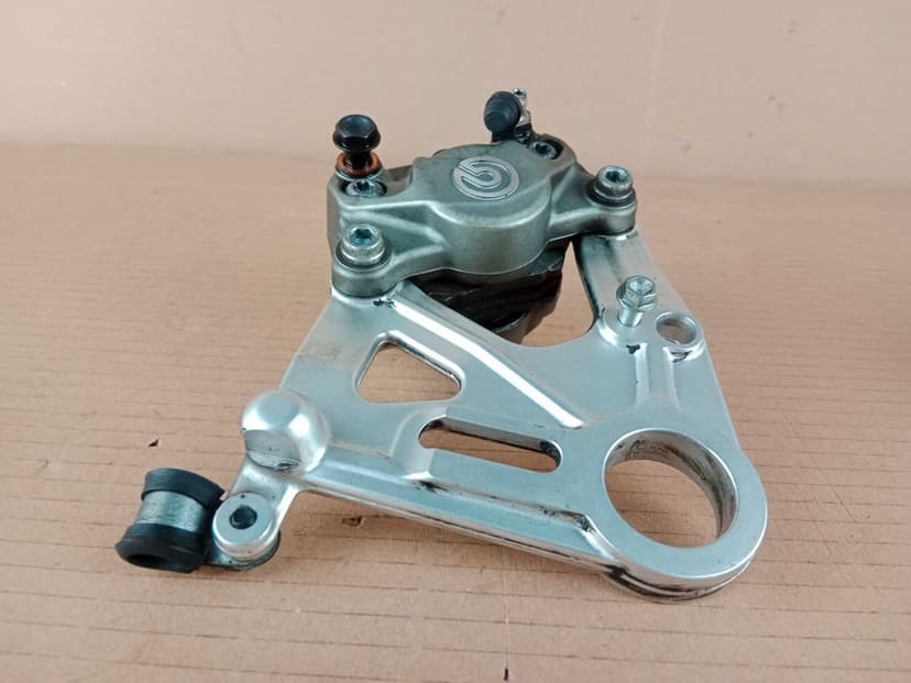 Ducati Panigale 959 Zacisk Hamulcowy Tył Tylny BREMBO Klocki 16-19