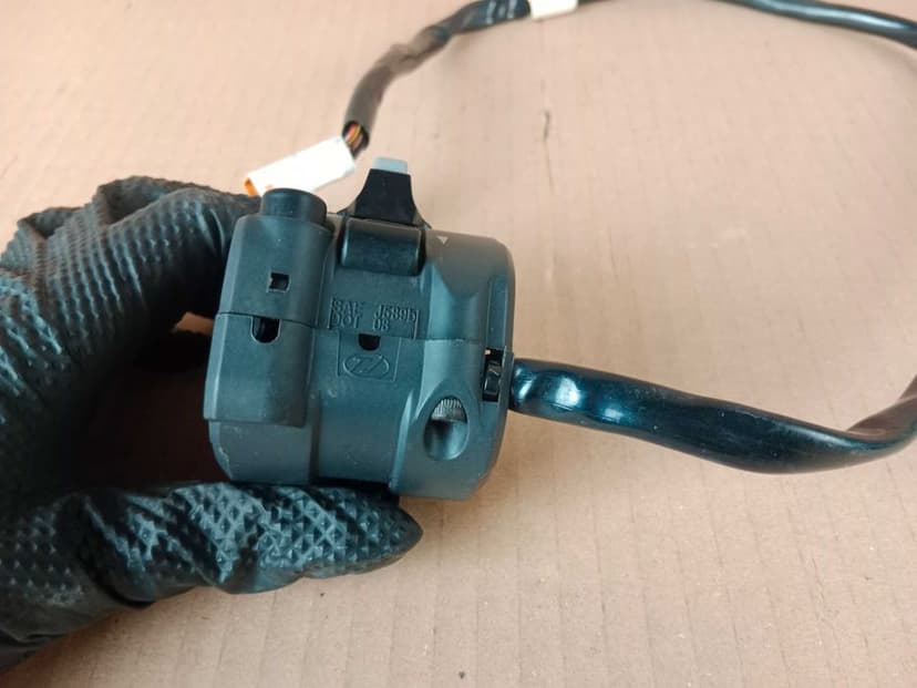 Ducati Multistrada 1200 S Przełącznik Lewy Świateł Kierunkowskazy