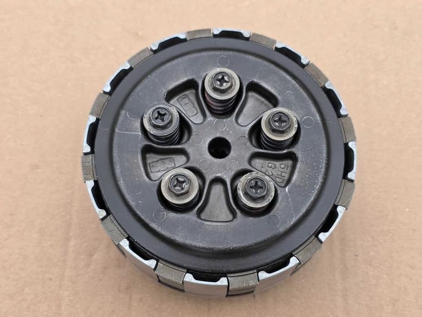 Kompletny kosz sprzęgłowy Yamaha YZ 125 r. 05-21 docisk / wewnętrzny