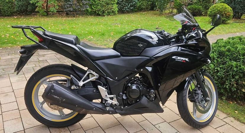 Honda CBR 250 ABS pierwsza rejestracja 2013