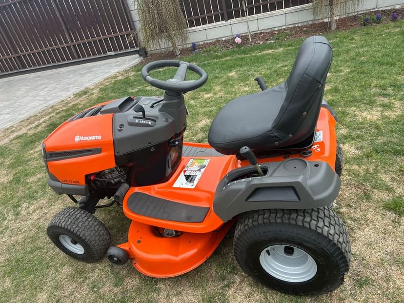 Jak nowa kosiarka Husqvarna