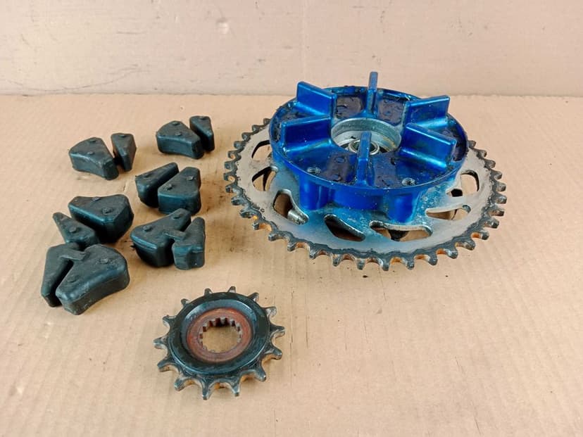 Yamaha YZF R3 Zbierak Zębatka Przód Tył Gumy Zbieraka 19-24 Napęd