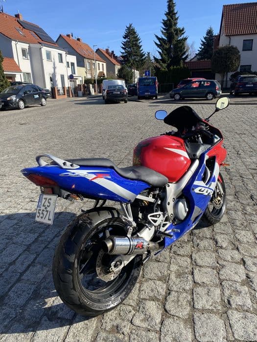Honda CBR F4I 600, 2001r