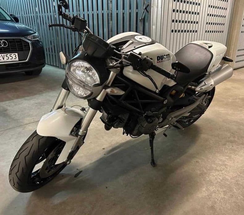 Ducati Monster 696  | 2008 | 4 tys. km | Stan bardzo dobry