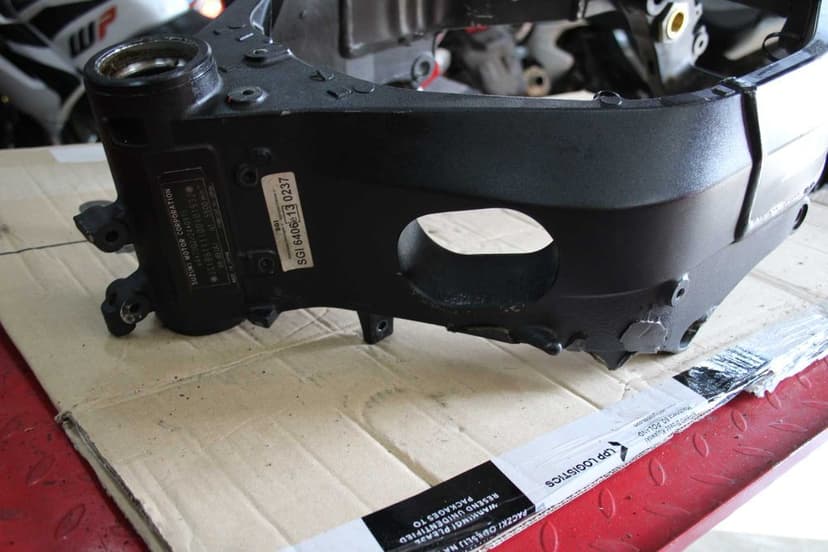 Rama Dokumenty PROSTA Suzuki GSXR 1000 K5 K6 05-06 Z Niemiec