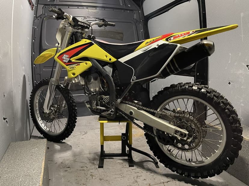 Suzuki RM-Z 250 4T motocross cross użytkowany rekreacyjnie