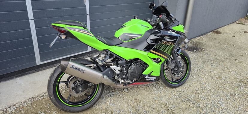 Kawasaki Zx 400 Ninja KTRC. 20 rok