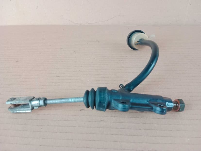 Aprilia Tuono RSV 1000 Mille Pompa Hamulca Tył Brembo Pompa Hamulcowa