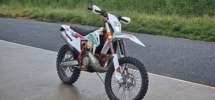 Ktm EXC 300 TPI six days ITALIA
