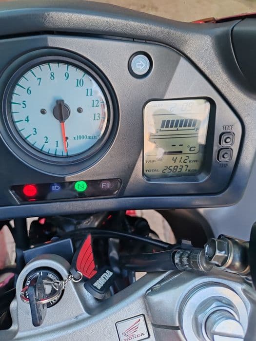 Honda vfr 800fi super stan