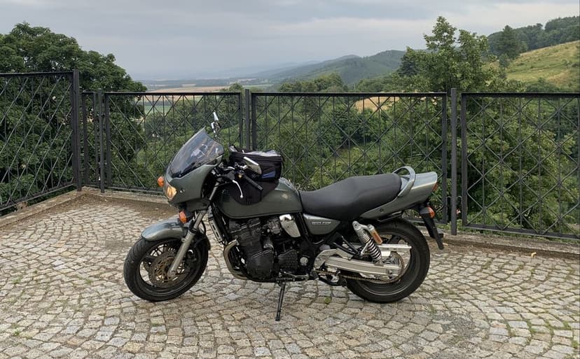 Suzuki GSX 750 F Inazuma oryginal 2000r. 32tys przebieg
