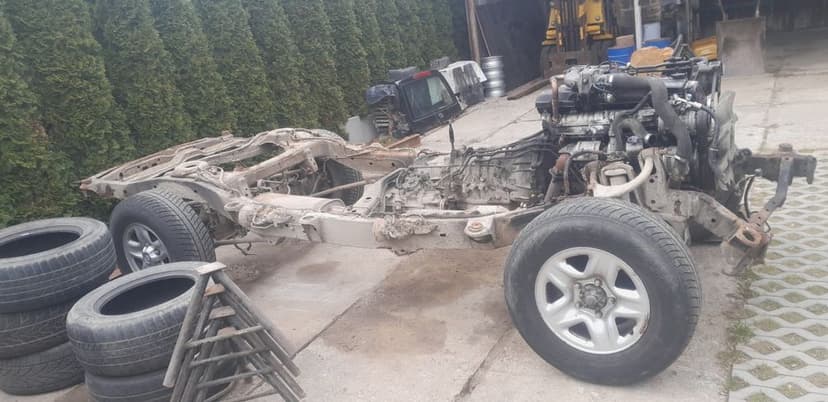 Toyota Land Cruiser 100 4,2 TD 1999 podwozie rama dokumenty