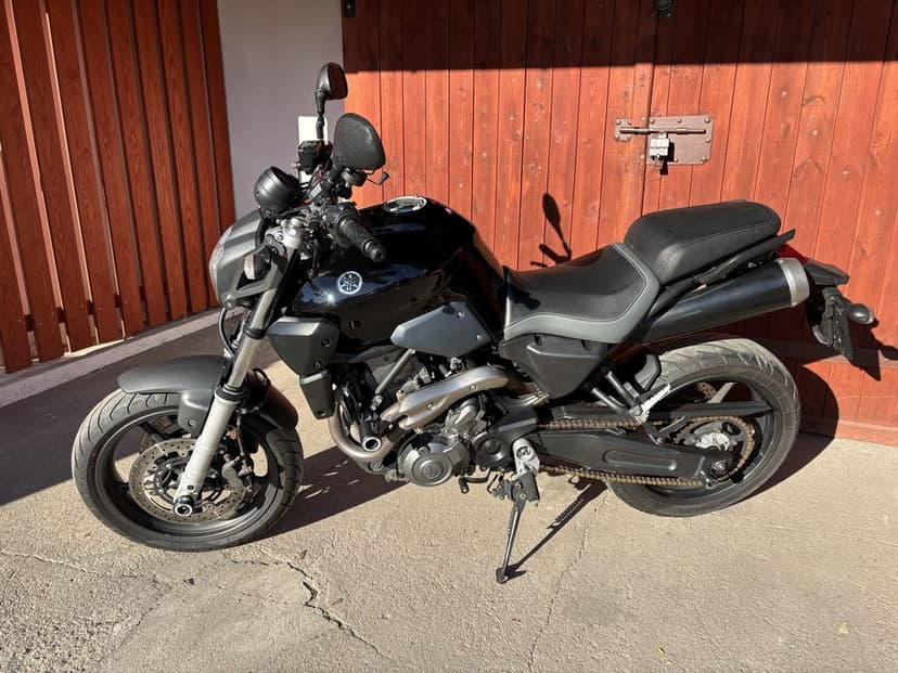 Yamaha MT-03 660 cm³