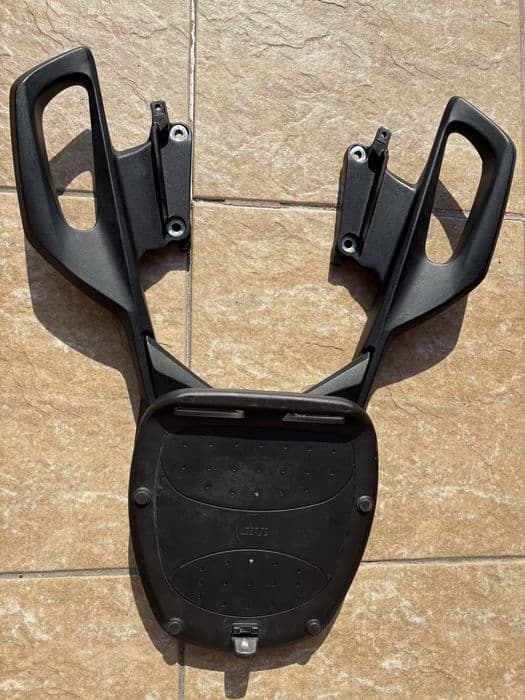 Stelaż płyta kufer centralny Givi monolock Honda vfr 1200 F 2010