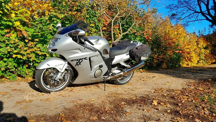 Honda CBR 1100 XX superblackbird