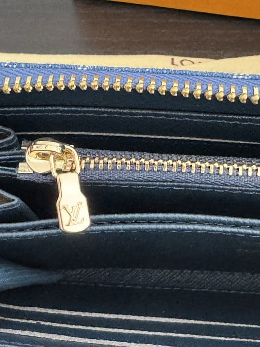 Nowy jeansowy portfel LV Louis Vuitton