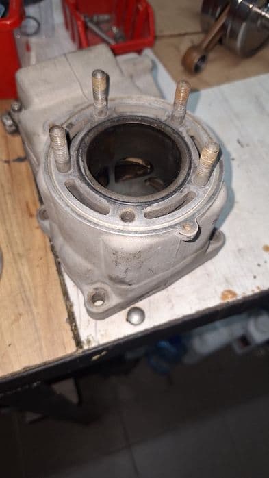 Cylinder z głowicą kx 125