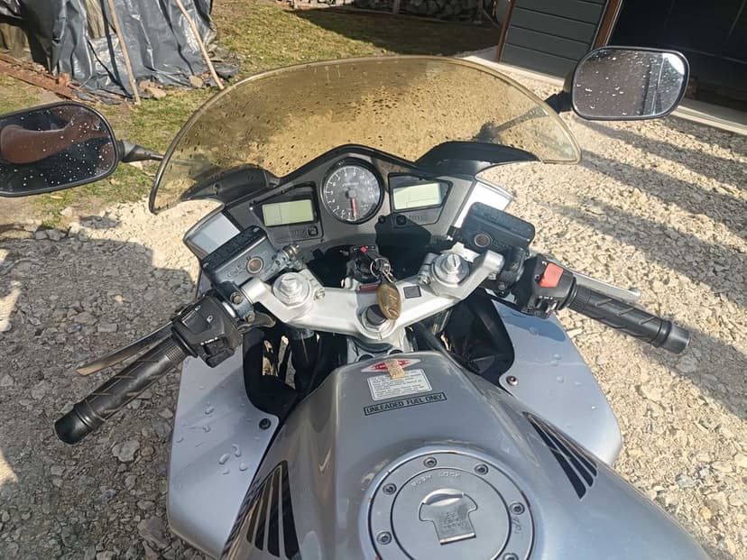 Motocykl Honda VFR 800