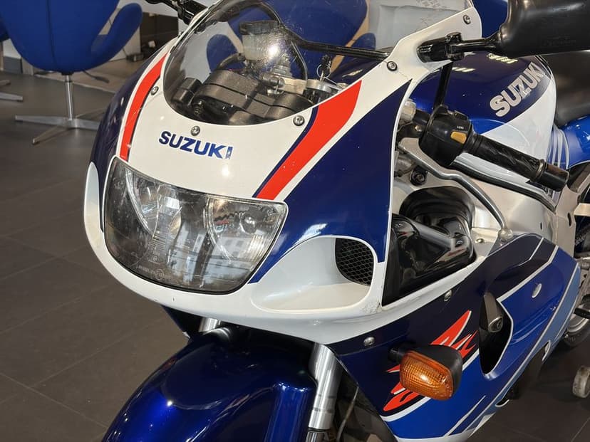 Suzuki GSX-R 750 SRAD oryginał