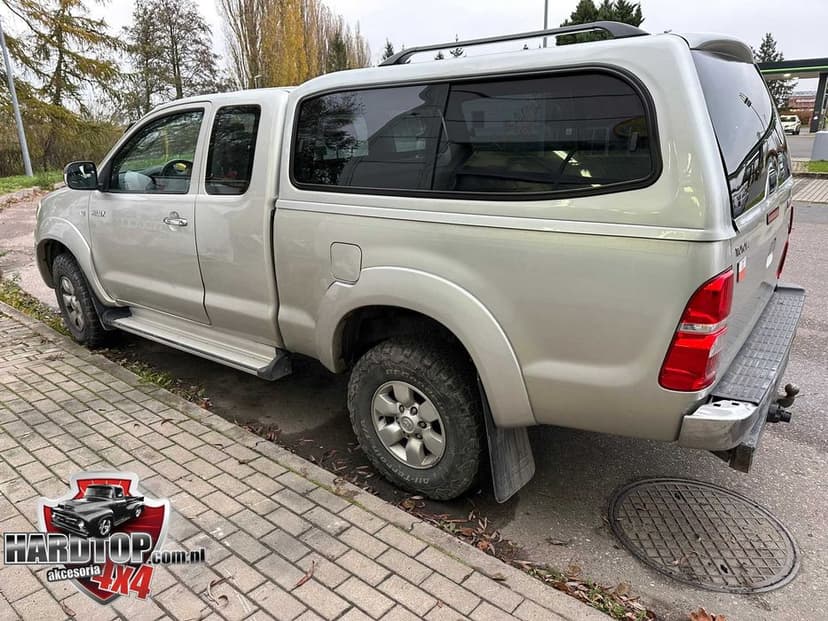 Zabudowa Hardtop Toyota Hilux 1.5 cab extracab 2005+ na pakę Szyby