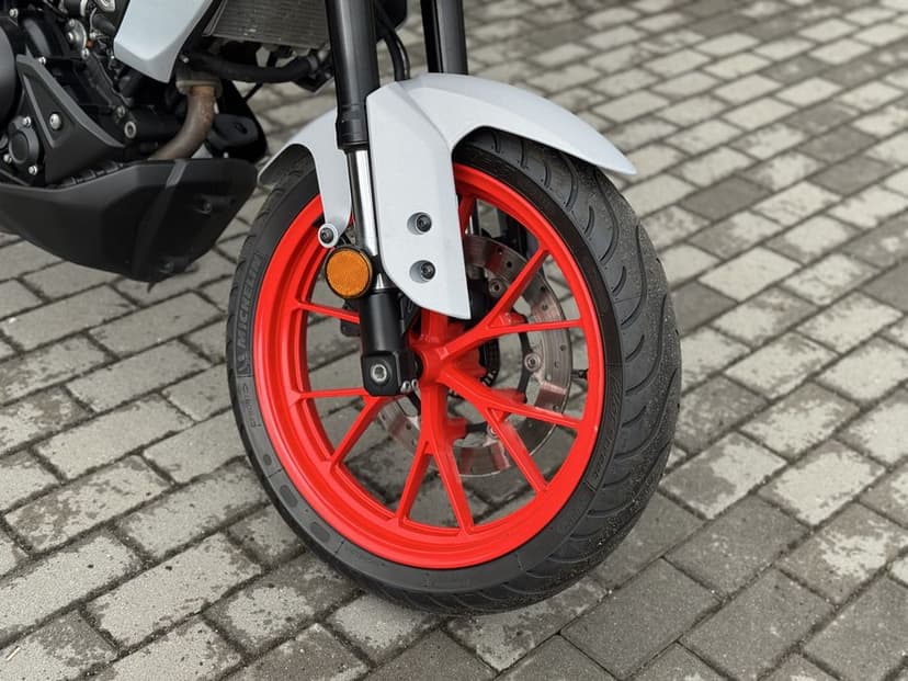 Yamaha mt 125 2020 Akrapovic Ladna