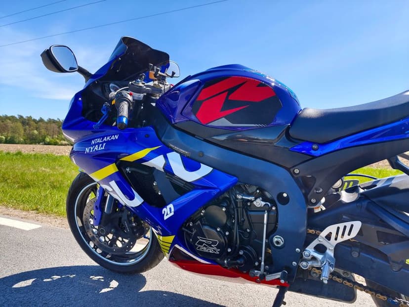 Suzuki GSX-R 750 L0 niski przebieg!