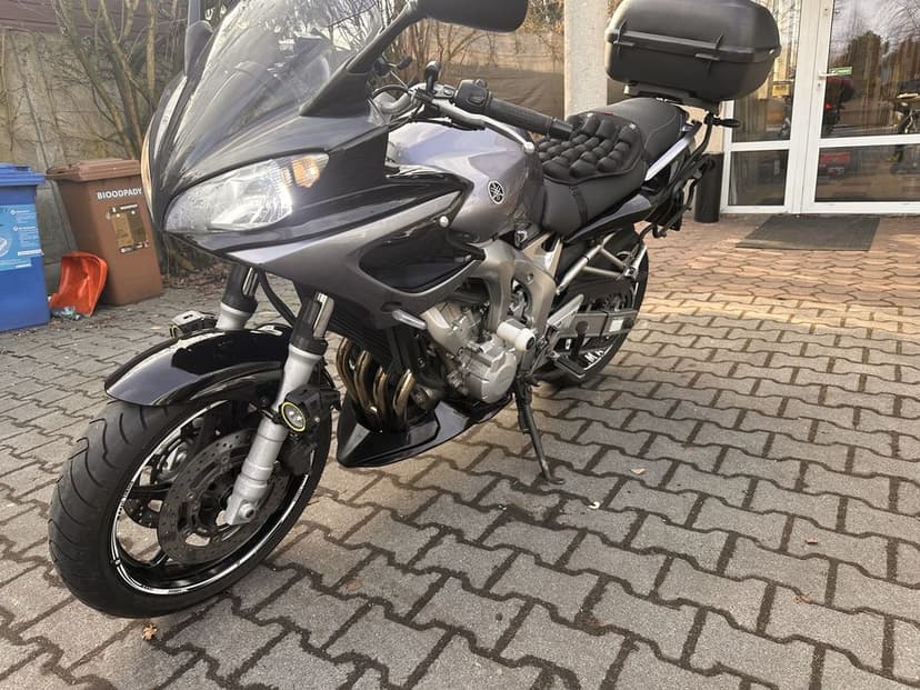 Sprzedam Yamaha FZ600  Serwisowana 48tys km 15900zł