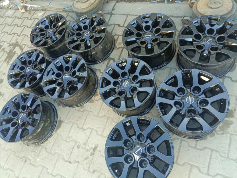 Firma aluminiowe land Rover Defender 5x165,1 et5 8jx16