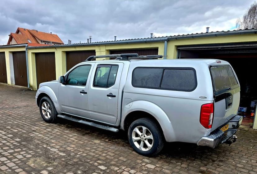 Na części Nissan Navara 2.5 TDI 174km