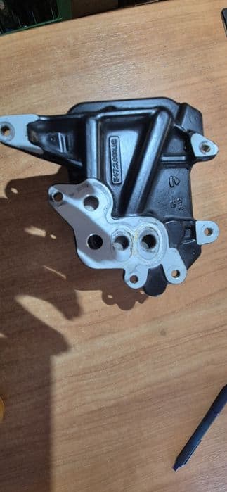 Chłodnica oleju oraz inne części silnika Ducati Panigale 1199s