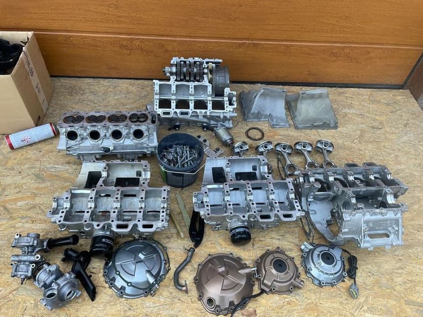 bmw s1000rr k67 k63 2021-2024  części blok karter KORBOWOD TLOK