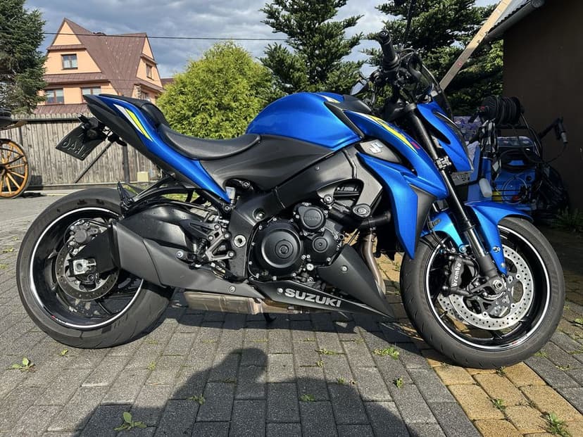 Sprzedam suzuki GSX-s 1000. Stan idealny, niski przebieg.