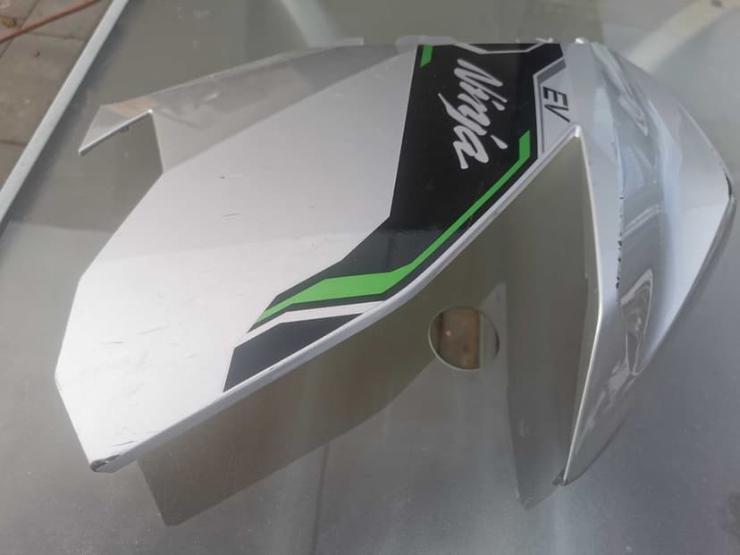 KAWASAKI NINJA 400 Lewa owiewka bok 18-24