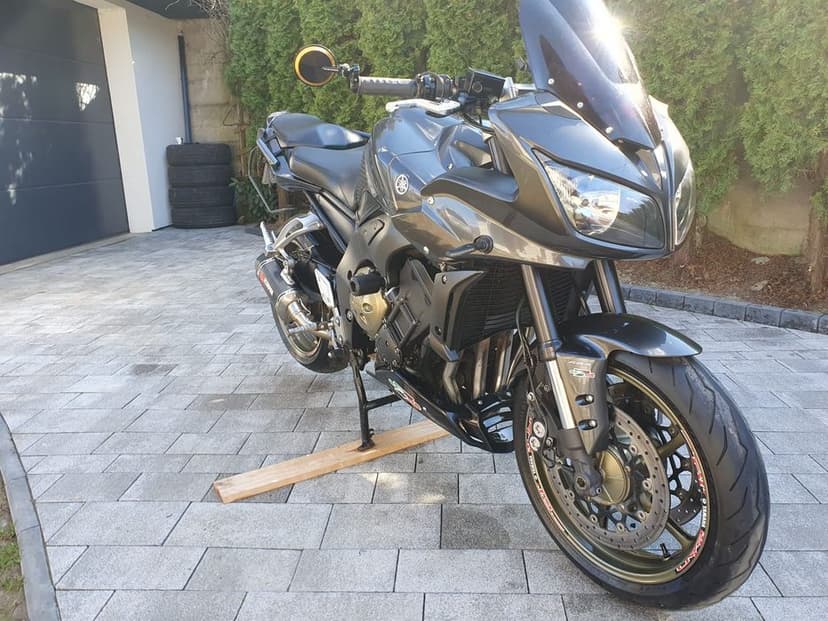 Yamaha FZ1 Fazer 2009 ABS Ohlins Quickshifter Scorpion 2 Mapy